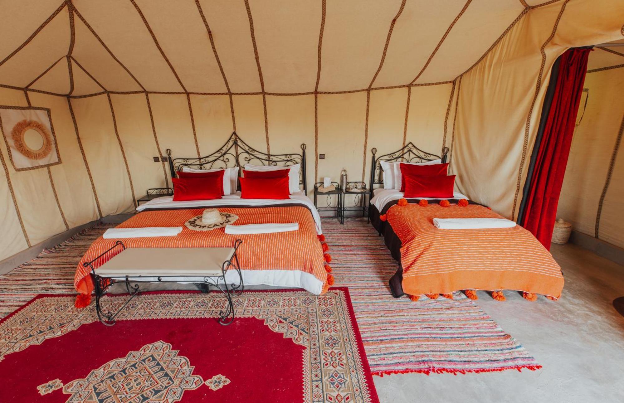 Sahara Glamping Merzouga Bagian luar foto