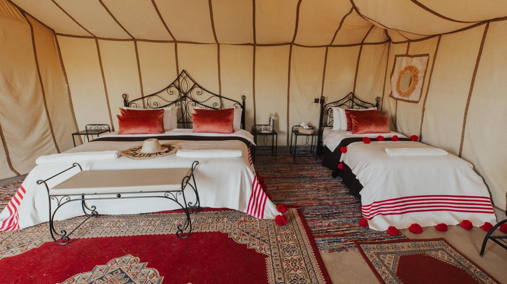 Sahara Glamping Merzouga Bagian luar foto