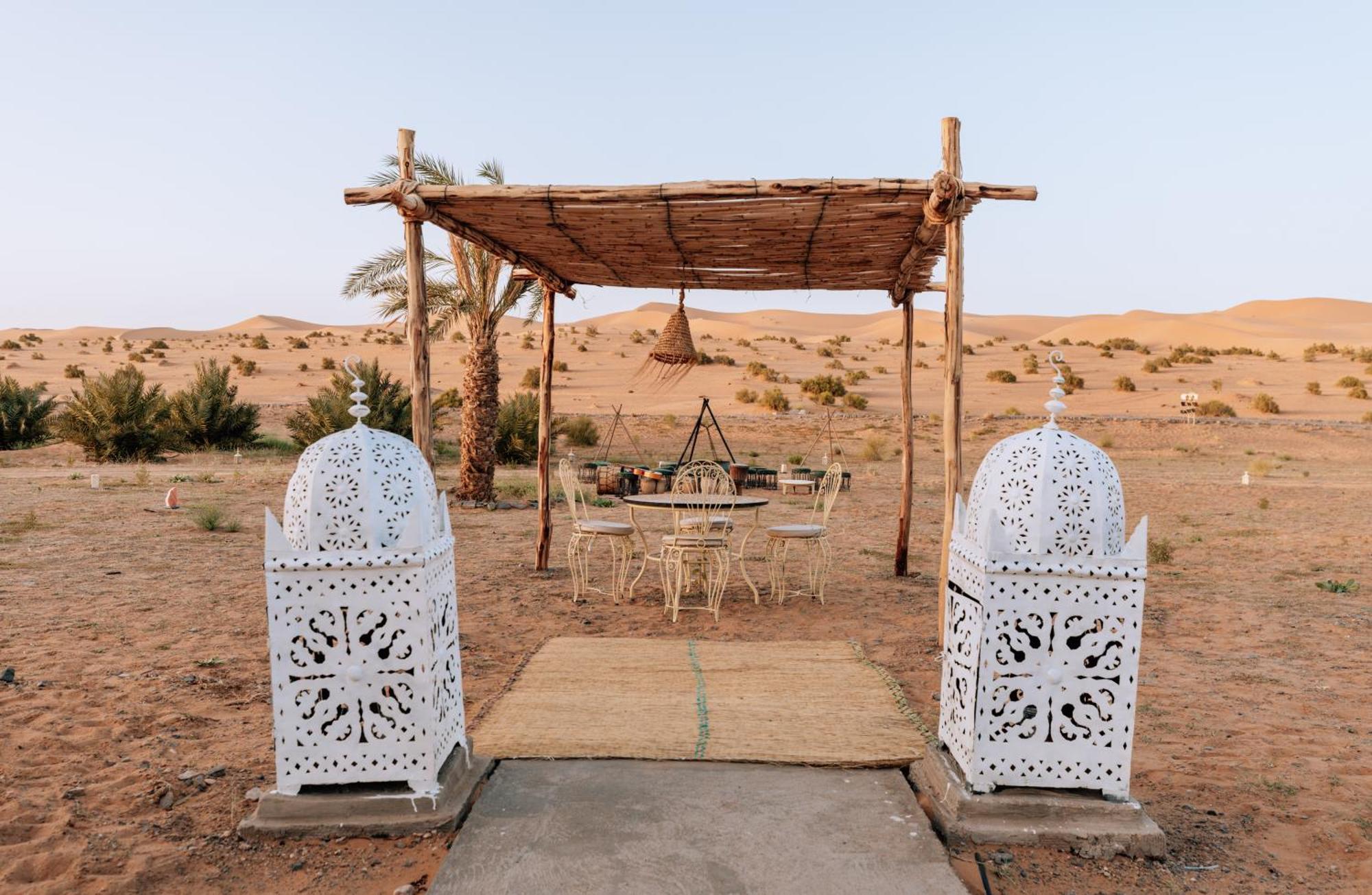 Sahara Glamping Merzouga Bagian luar foto