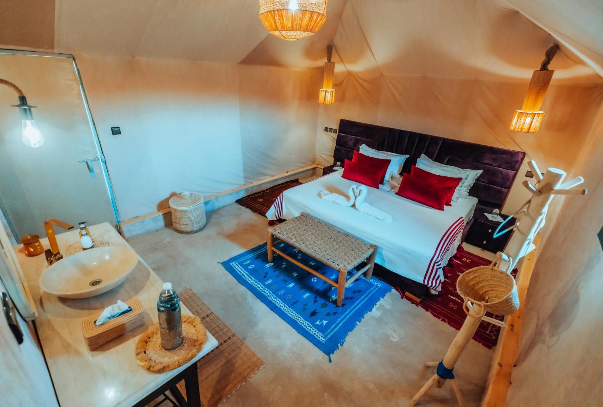 Sahara Glamping Merzouga Bagian luar foto