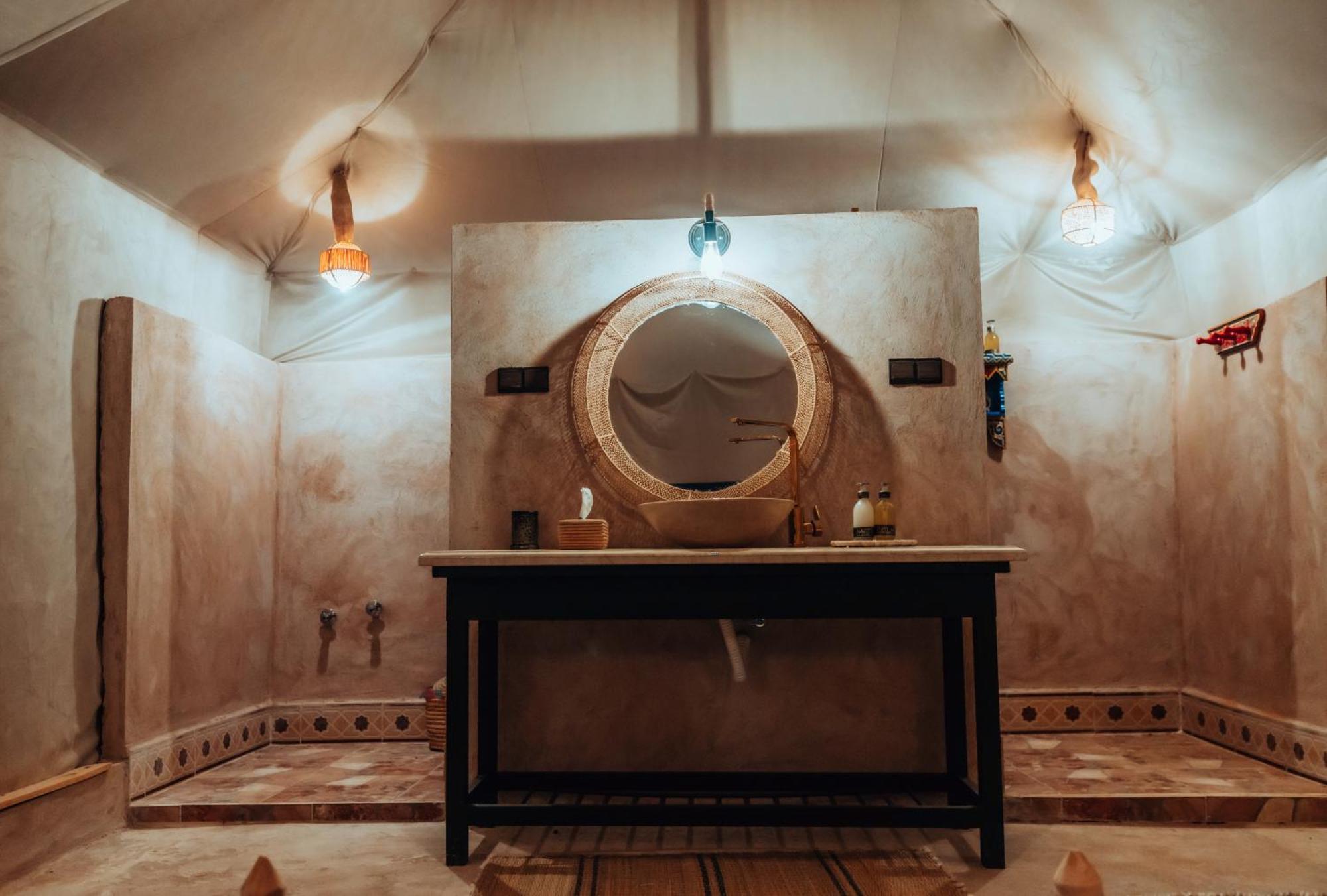 Sahara Glamping Merzouga Bagian luar foto