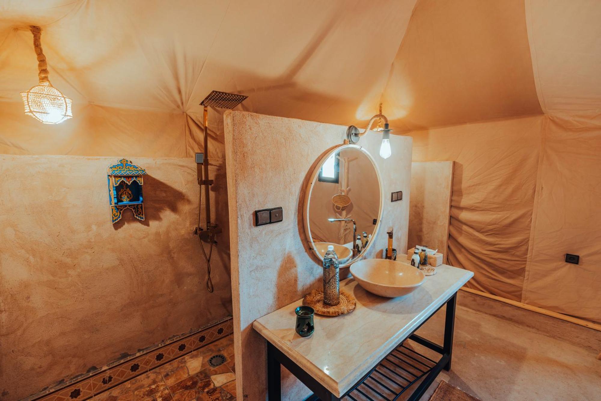 Sahara Glamping Merzouga Bagian luar foto